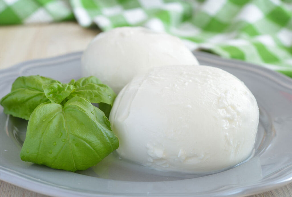 ミルン牧場の自家製造したチーズ３種類